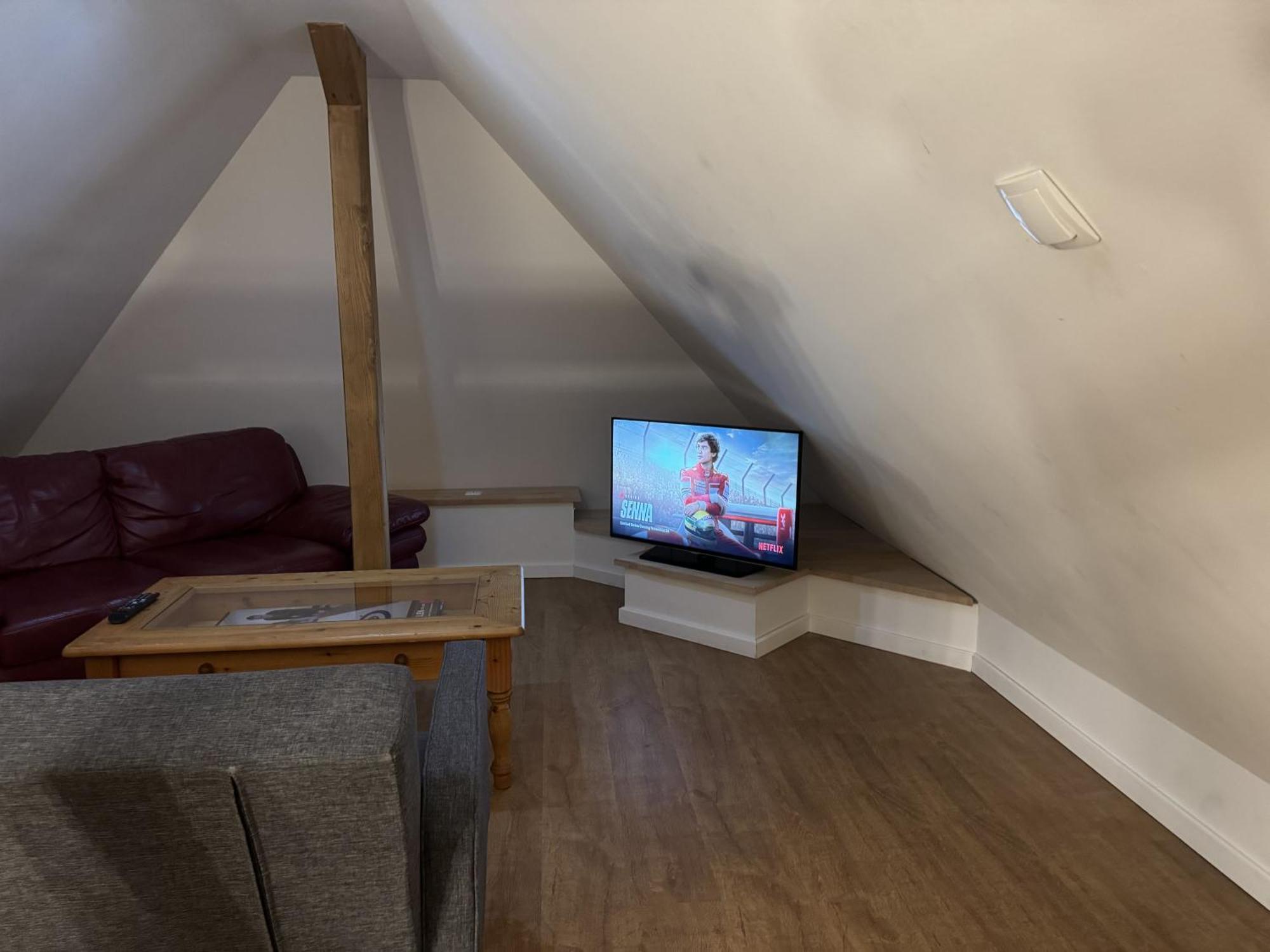 Bielefeld Zentral Komplette Fewo, 4 Schlafbereiche Bis Zu 8 Personen Экстерьер фото